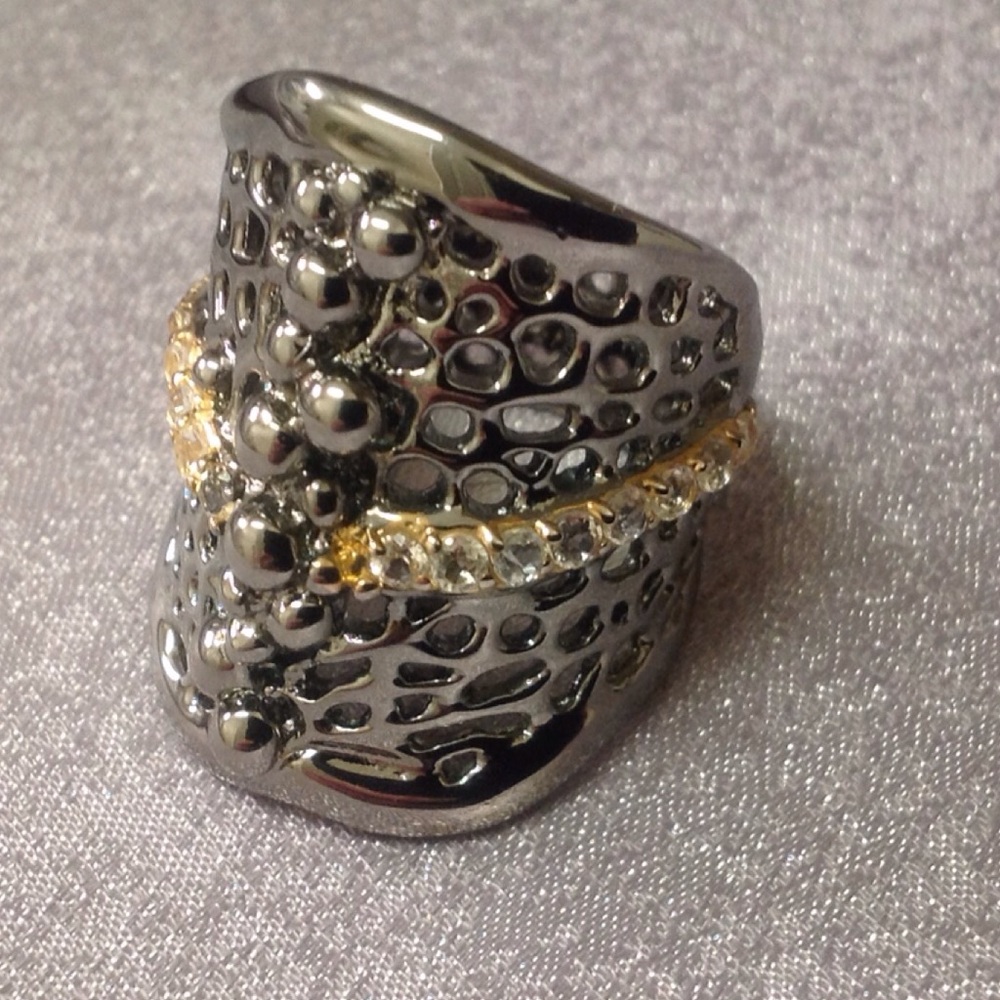 Anitanja Sea Fan Noir Ring Size 7 Rhodium & Gold